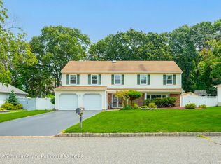 46 Bayberry Dr, Holmdel, NJ 07733
