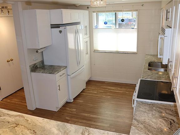 2nd image of 201 Hoffman Ave APT 9