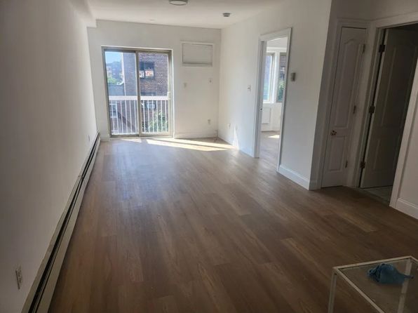141-33 Pershing Cres #2-B