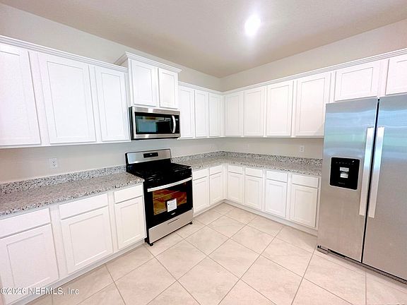 5th image of 556 Coastline Way