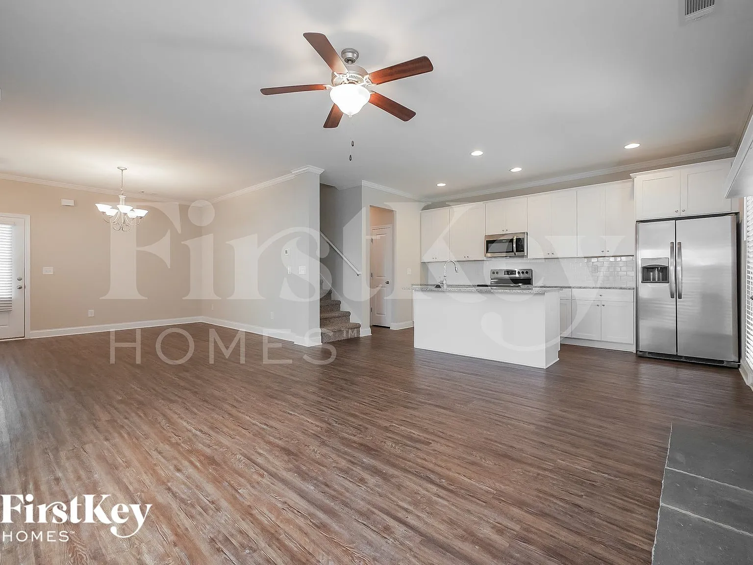 4 bed, 2.5 bath, 2000 sqft, $2,335 — Photo 3