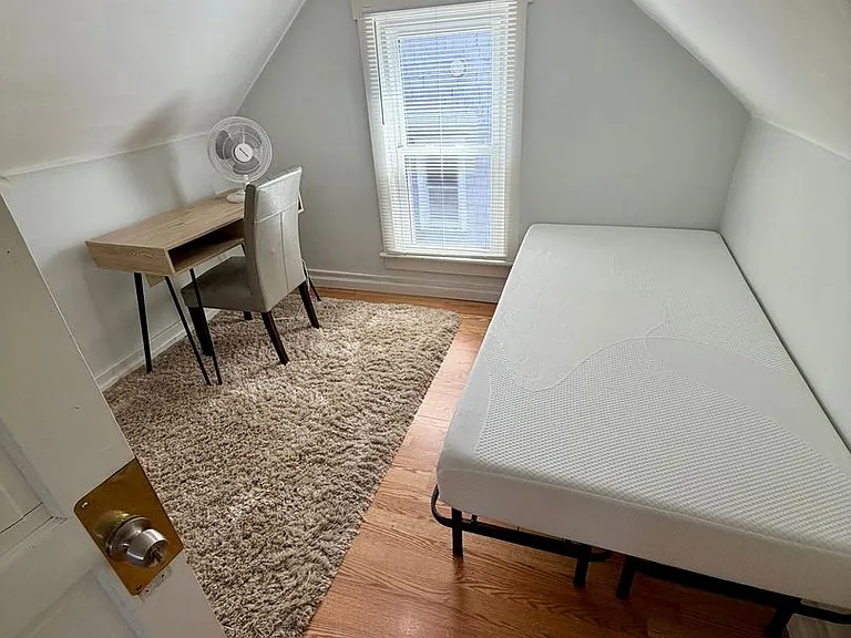 22 Mildred Ave — Photo 14