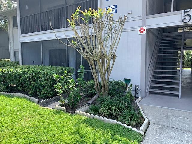 1st image of 2512 Oak Park Way