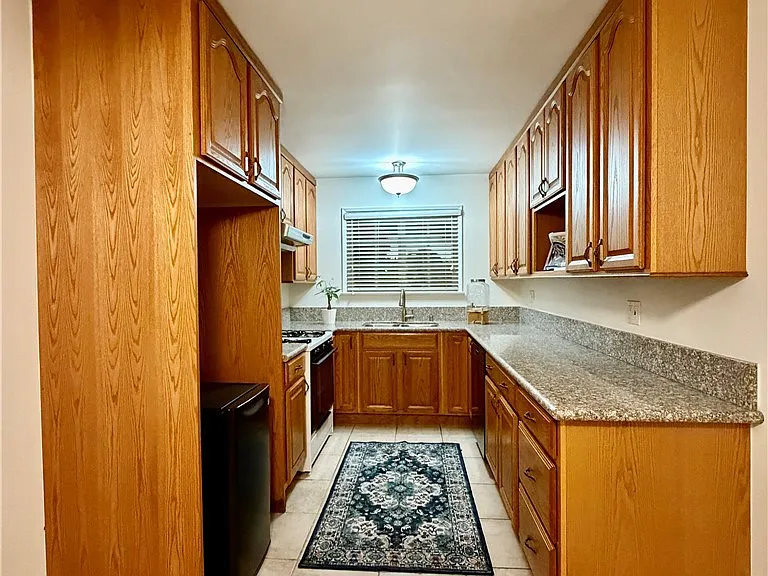 7002 Aura Ave — Photo 22
