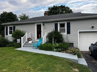 15 Lambert Dr, Norwich, CT 06360