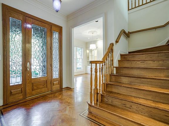 4th image of 3211 Saint Johns Dr