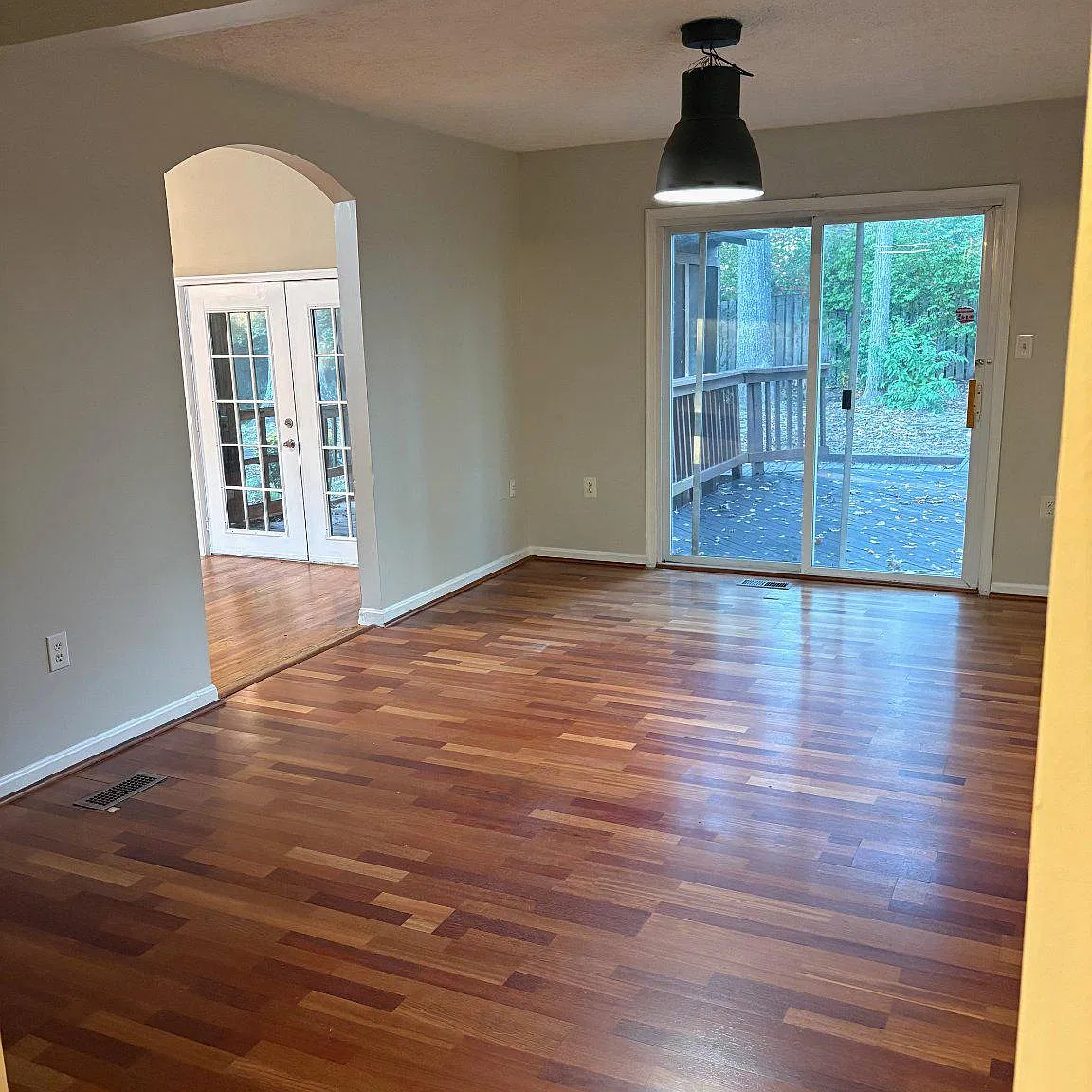 4 bed, 3.5 bath, 3200 sqft, $3,800 — Photo 2