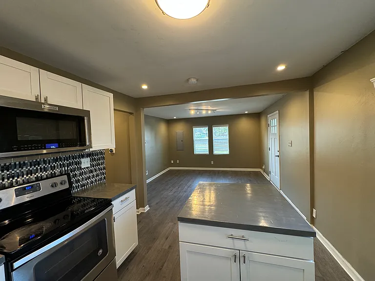 648 Eastern Ave #1 — Photo 7