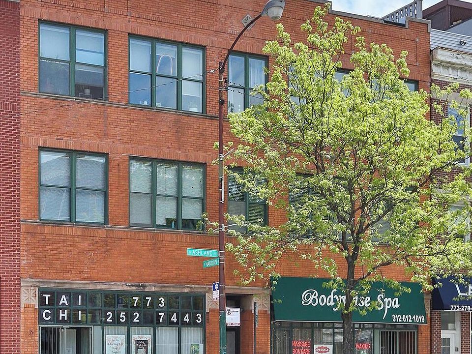 1st image of 1121-23 N Ashland Ave #1121-2