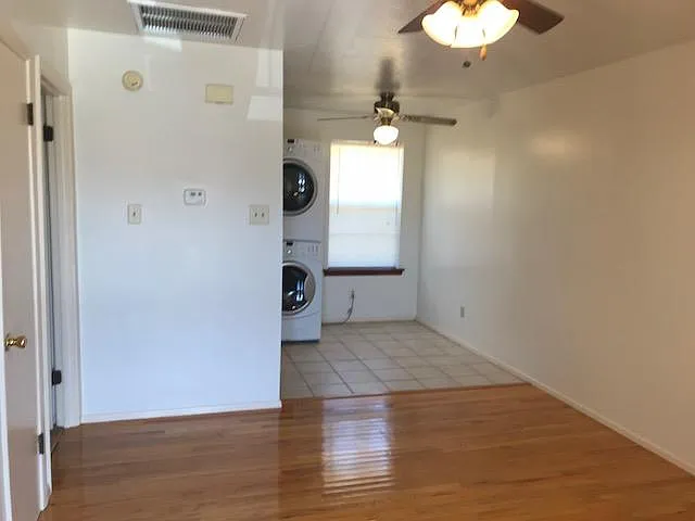 1601 Lake Ave — Photo 9