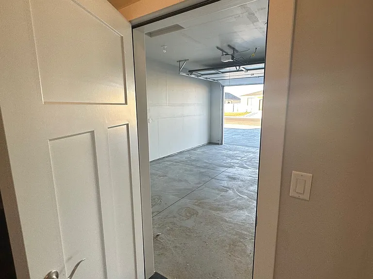 4081 Quinn Dr NE #4081 — Photo 3