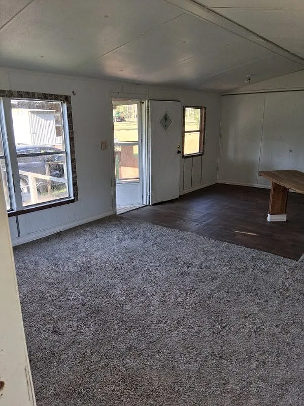 2 bed, 850 sqft, $990 — Photo 1