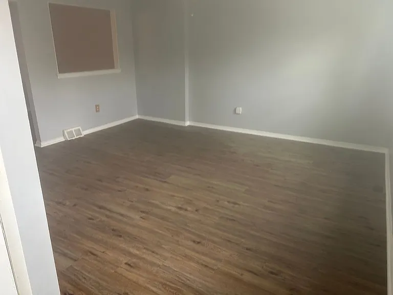 2136 Ted Jim Dr — Photo 2