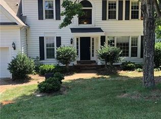 4800 Benthaven Ln, Charlotte, NC 28269