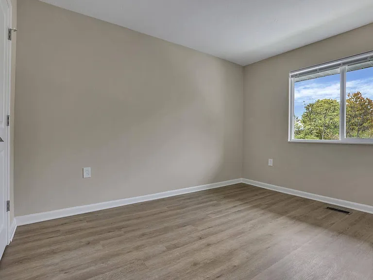 Plumly Townhomes — Photo 4