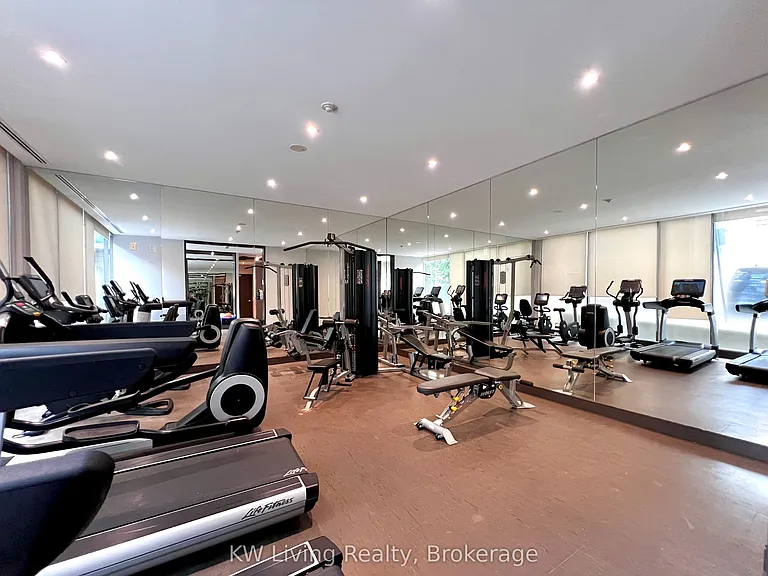 21 Scollard St #203 — Photo 17