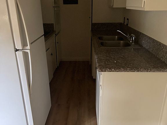 5th image of 1250 N Indian Hill Blvd #2