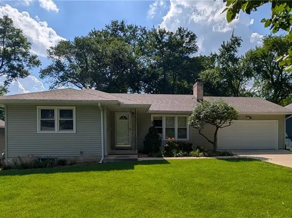 7834 Windsor St, Prairie Village, KS 66208