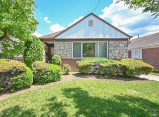 6531 171st St, Fresh Meadows, NY 11365