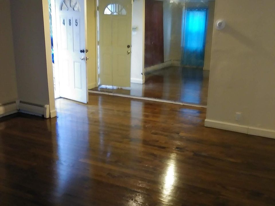 1st image of 485 Saint Pauls Ave Floor 1