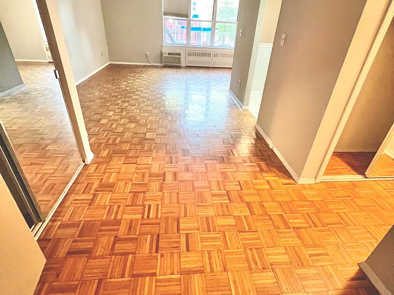 4430 Douglaston Pkwy #2C — Photo 7