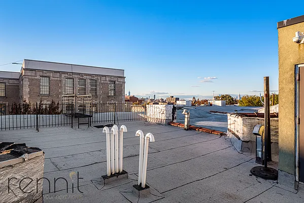 Rented by Rennit Inc. | media 18