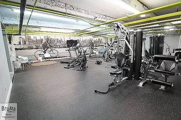 Rented by Bruma Realty LLC | media 29