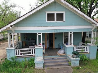 1201 W Arlington Ave, Fort Worth, TX 76110