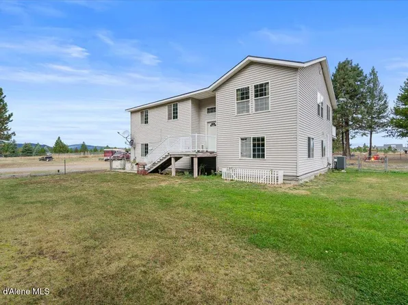 811 E Seasons Rd, Athol, ID 83801