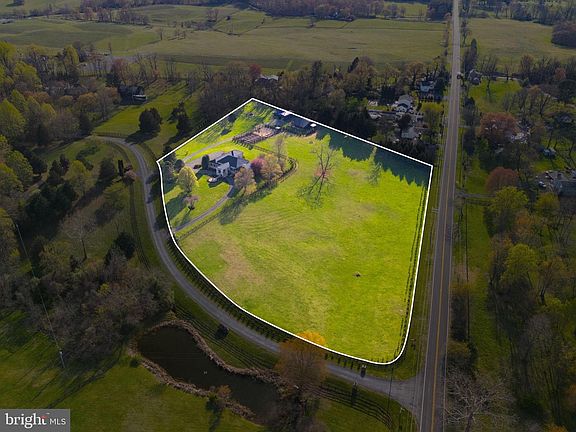 2nd image of 23333 Four Chimneys Ln