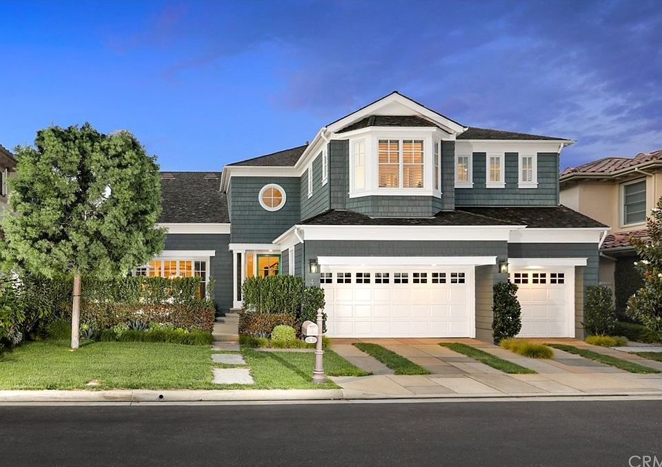 1st image of 4 Colonial Dr