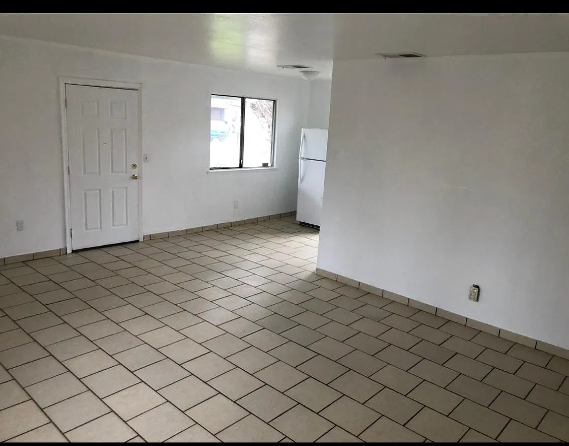 549 Morrison Ave — Photo 2