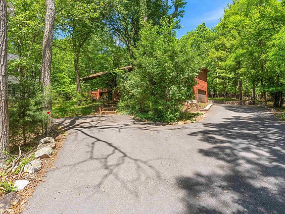3rd image of 175 Elk Ln