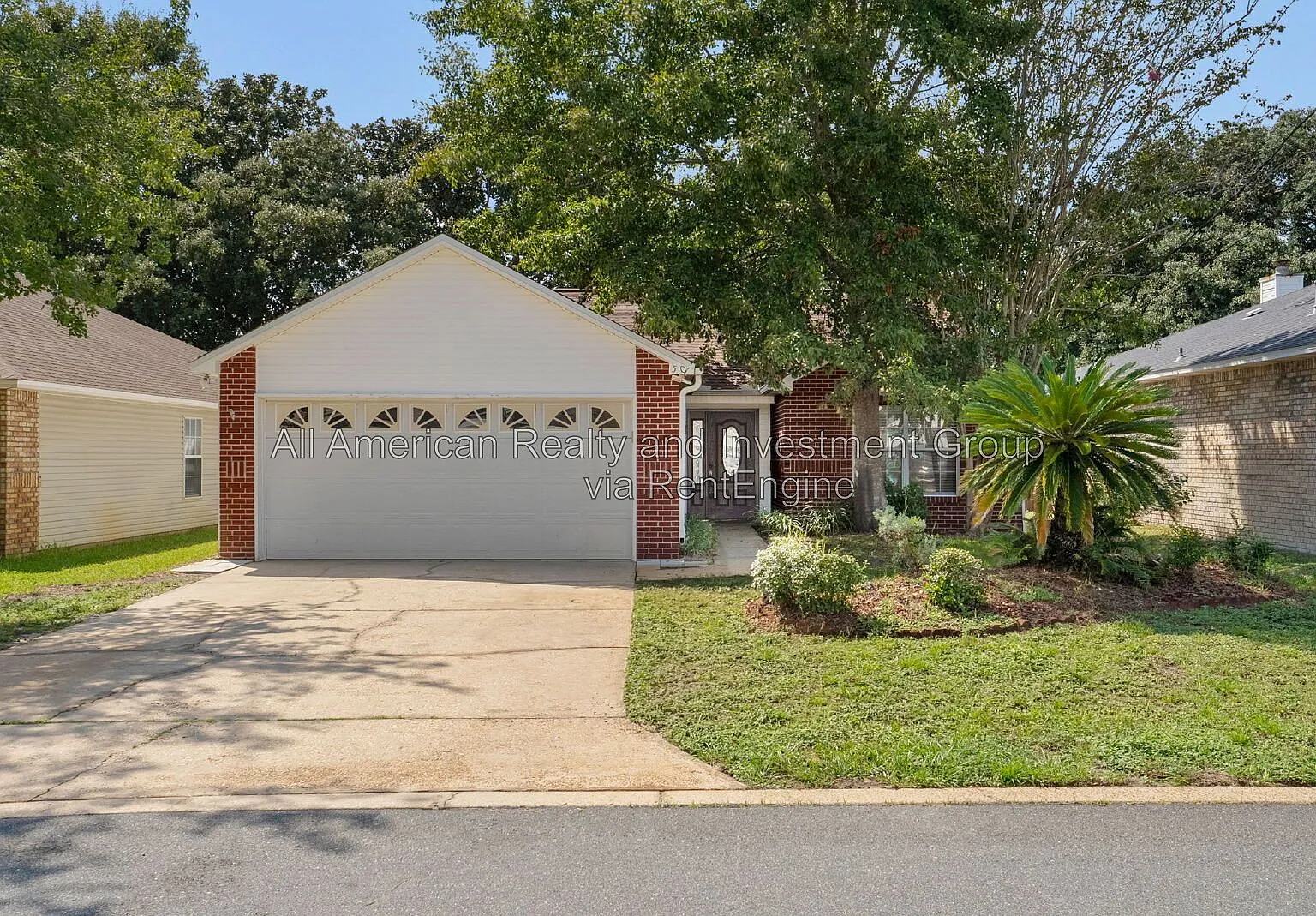 3 bed, 2.0 bath, 1550 sqft, $2,350 — Photo 1