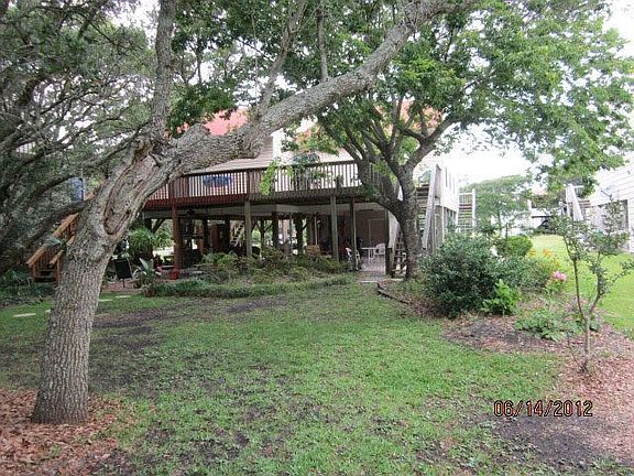 2nd image of 305 Bay Cir
