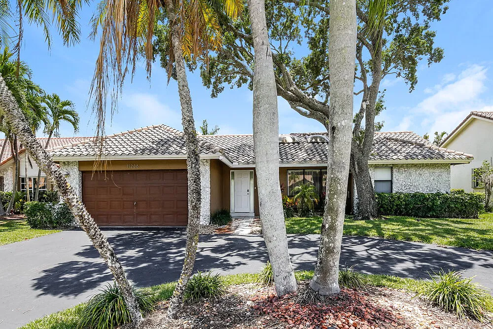 4 bed, 2.0 bath, 1888 sqft, $5,440 — Photo 1