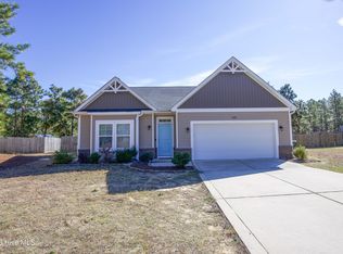 3025 Dana Ln, Aberdeen, NC 28315