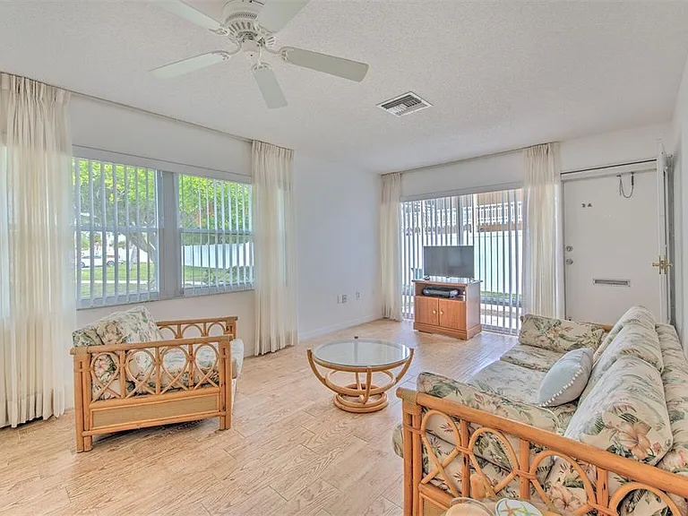 4313 Tahitian Gardens Cir #A — Photo 6