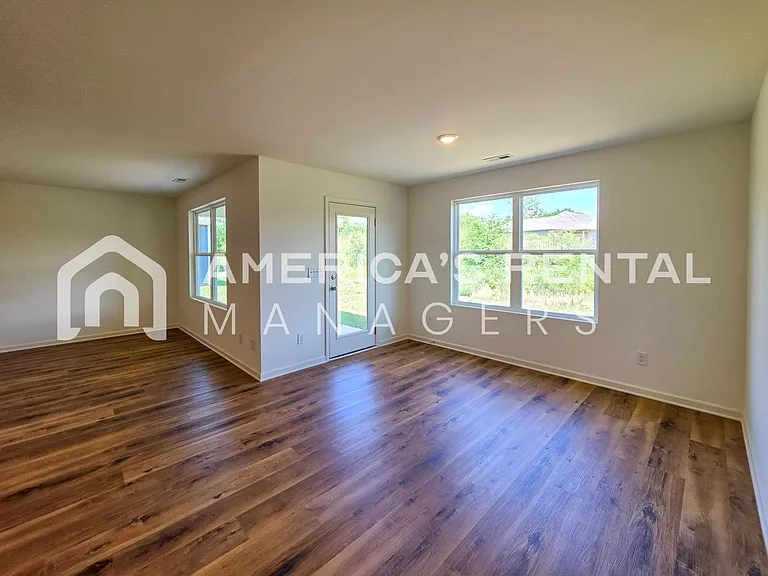 609 Aberdeen Trce — Photo 39