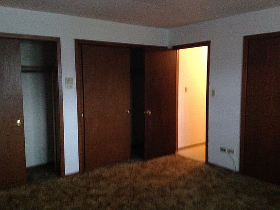 5th image of 413 Orchard St APT E