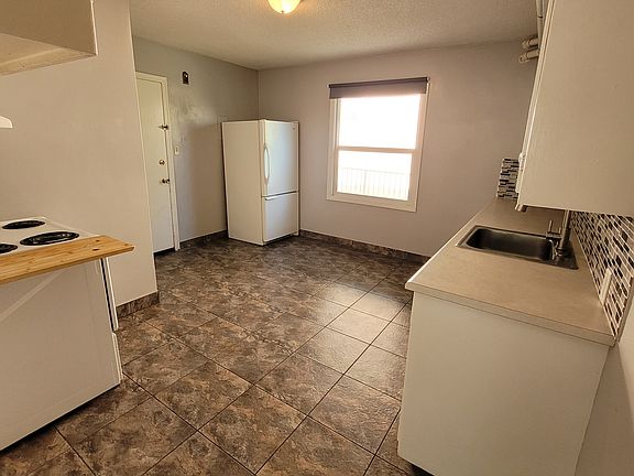 4th image of 3701 15th St SW #5