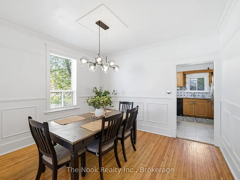 480 George St S — Photo 11