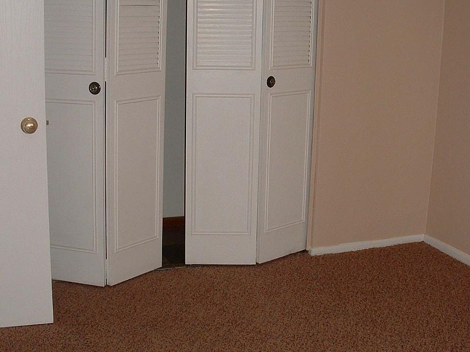 2nd image of 1750 Marion St #1