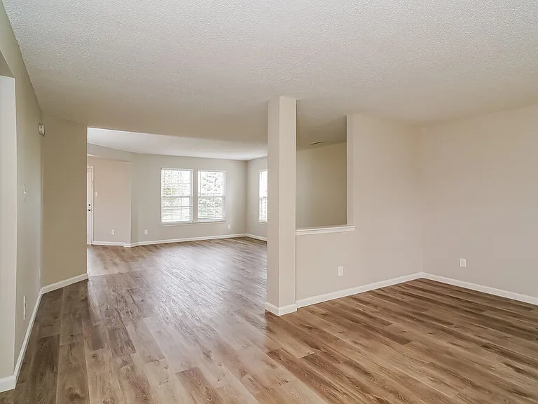 5609 Woodland Trace Blvd — Photo 5
