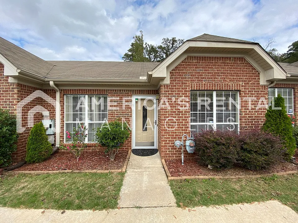2807 Southwood Ln