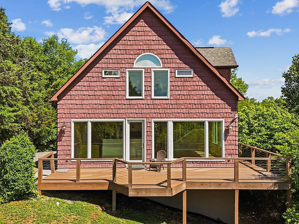 1st image of 151 Ruth Ln