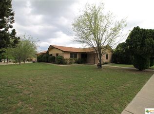 2801 Persimmon Dr, Killeen, TX 76543