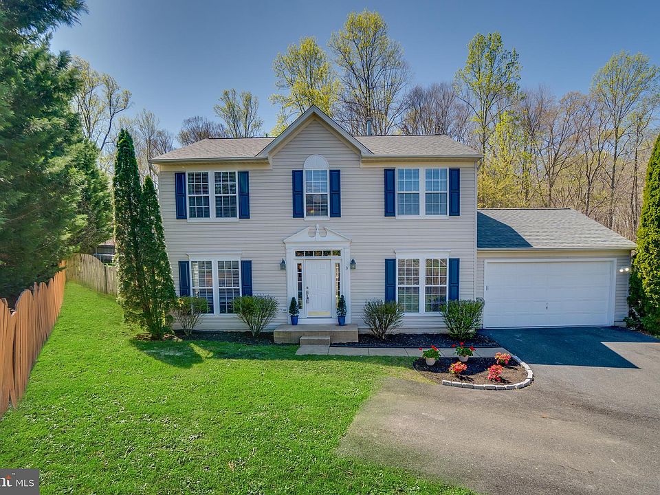 1st image of 3 Silverthorn Ct