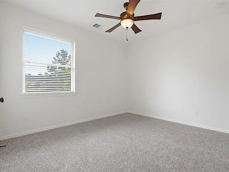 11307 Grand Creek Ln — Photo 15