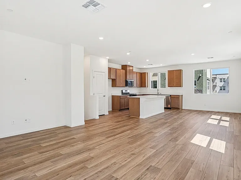 5824 Wisteria Walk — Photo 12